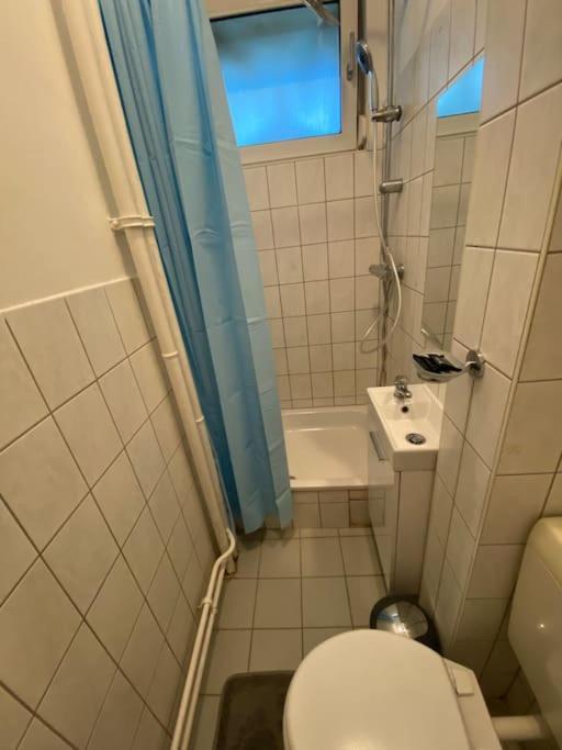 Apartment With Balcony Берлин Экстерьер фото