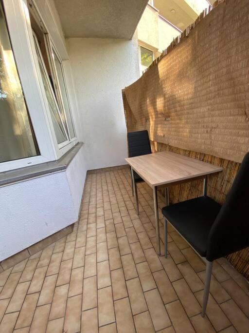Apartment With Balcony Берлин Экстерьер фото